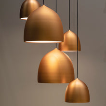 Load image into Gallery viewer, Gold pendant
